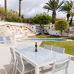 Ferienhaus Fully Refurbished Private 3br Heated Pool