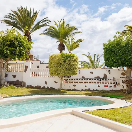 Fully Refurbished Private 3br Heated Pool Casa de Férias