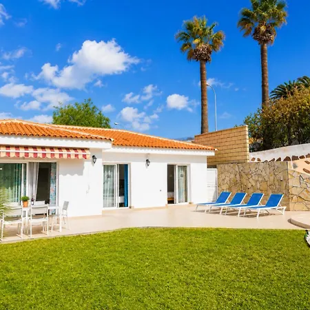 New Private Retreat: 3Br Villa With Heated Pool Casa de Férias *