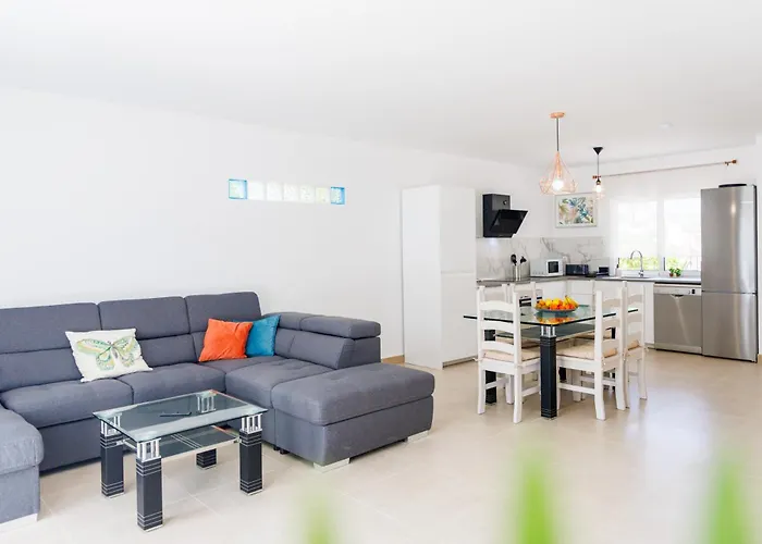 Casa vacanze Fully Refurbished Private 3br Heated Pool *