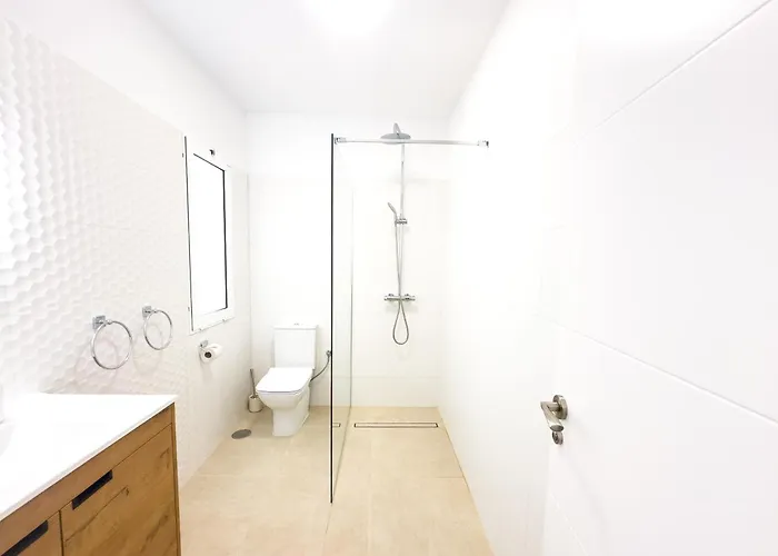 Fully Refurbished Private 3br Heated Pool * Callao Salvaje
