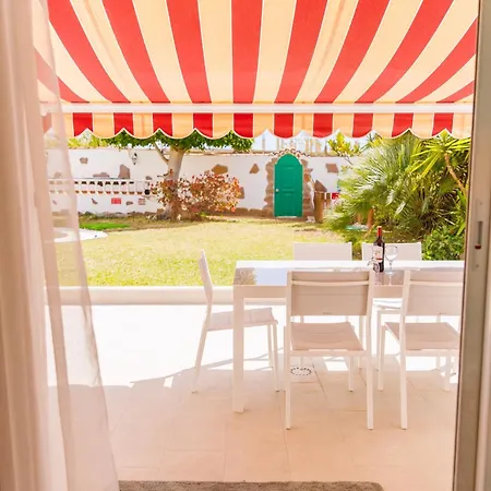 Дом отдыха Fully Refurbished Private 3br Heated Pool *